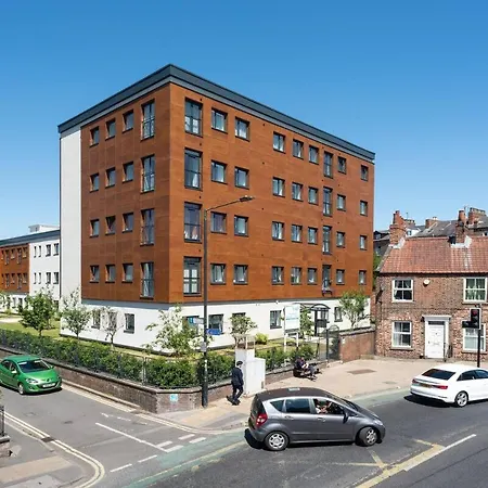 Luxury 2 Bedroom Near Centre Apartment York