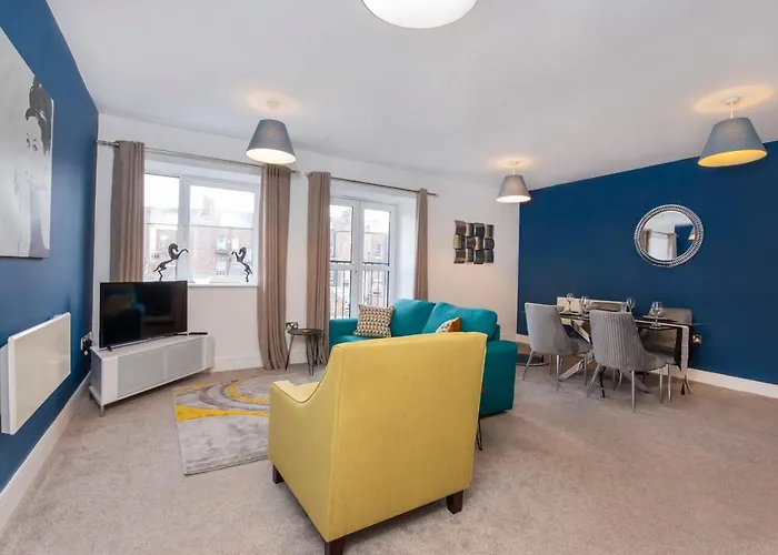 Luxury 2 Bedroom Near Centre