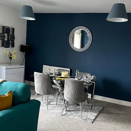 Luxury 2 Bedroom Near Centre Apartament York