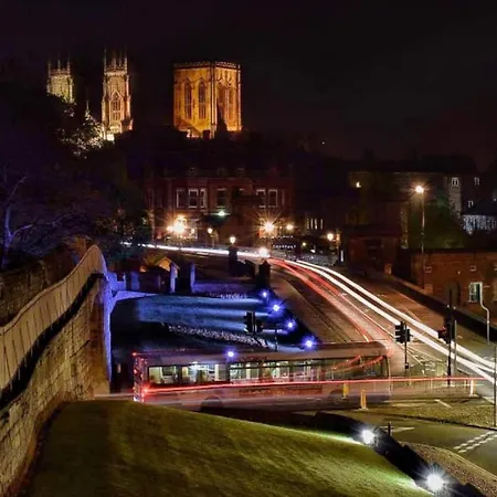 Apartament Luxury 2 Bedroom Near Centre York
